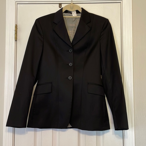 Elite children’s equestrian riding jacket. Size 10R - Picture 1 of 12